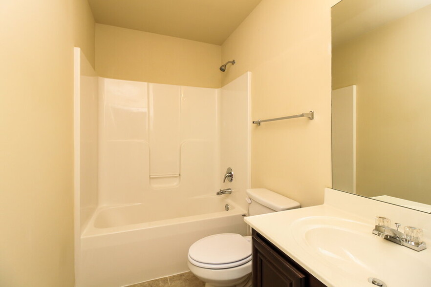 Building Photo - 4760 Carnegie Ct