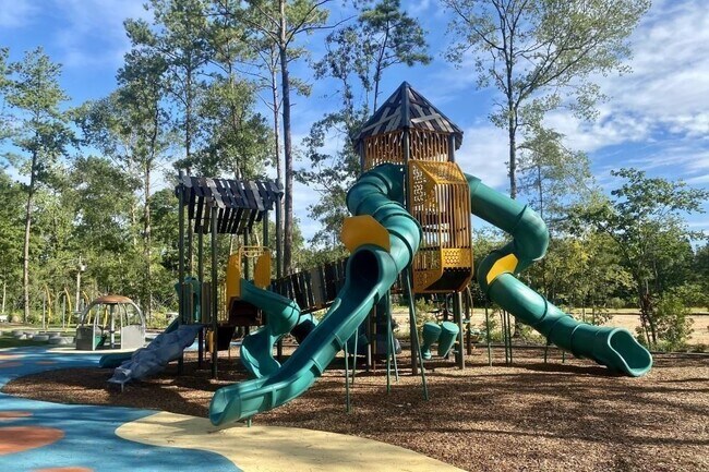 Building Photo - 518 Clinton St