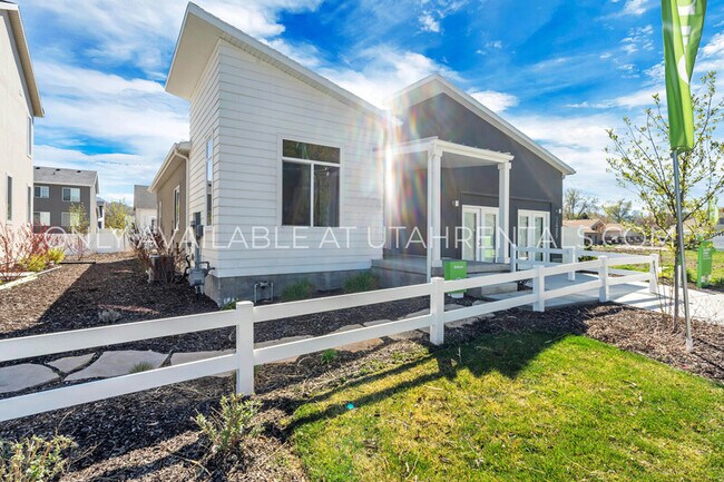 Building Photo - 3489 S 500 E