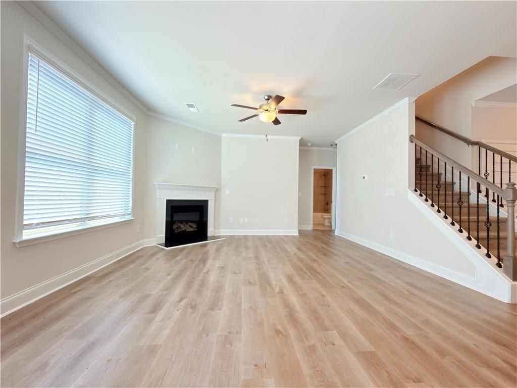 Building Photo - 470 Hellen Vly Dr