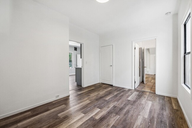 Building Photo - 1033 Central Ave