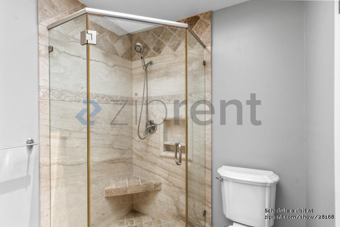 Building Photo - 2010 Helena Way