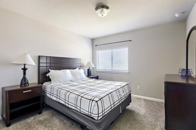 Building Photo - 5547 Bellissima Way