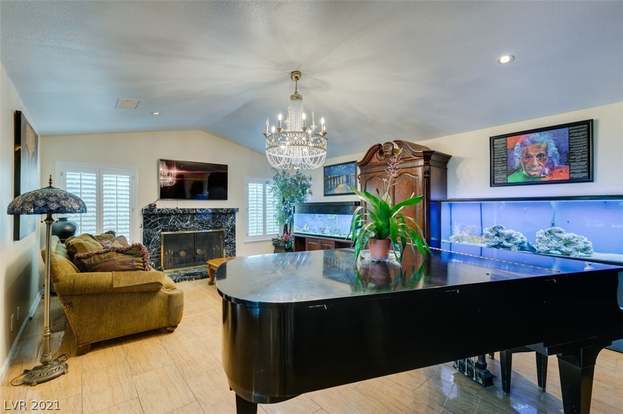 Building Photo - 3415 Villa Hermosa Dr