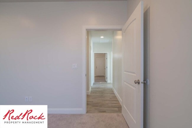 Building Photo - Single Family Home in Hurricane with an attached Casita!