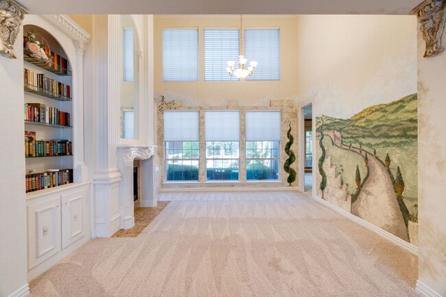 Building Photo - "Stately Gated 5-Bedroom Estate With Pool, Custom Details & Abundant Living Space!"