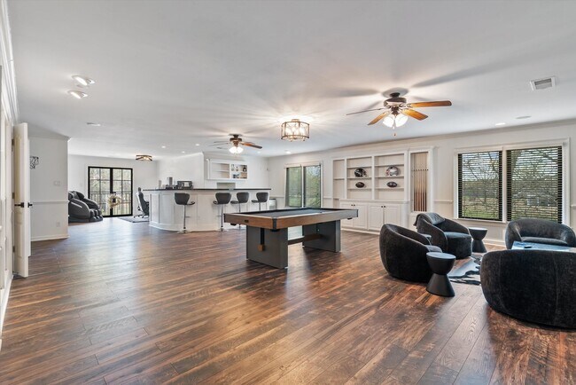 Building Photo - 9376 Forest Wind Cove