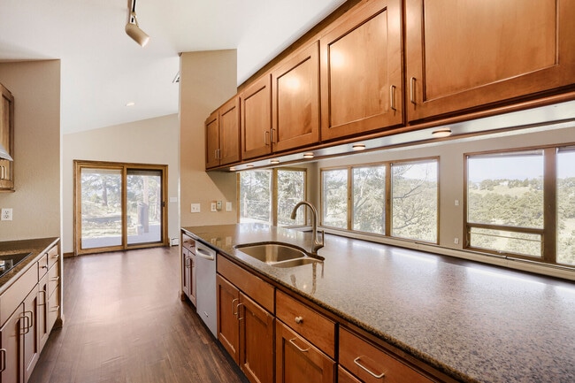 Building Photo - 21648 Mountsfield Dr