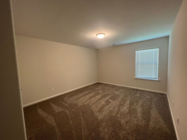 Building Photo - 105 Keats Grove Ct