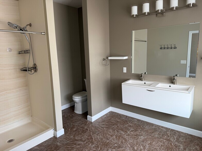 Building Photo - 3037 Bluestem Trl