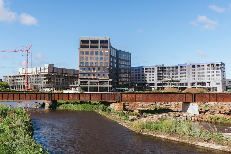 Primary Photo - The District Lofts