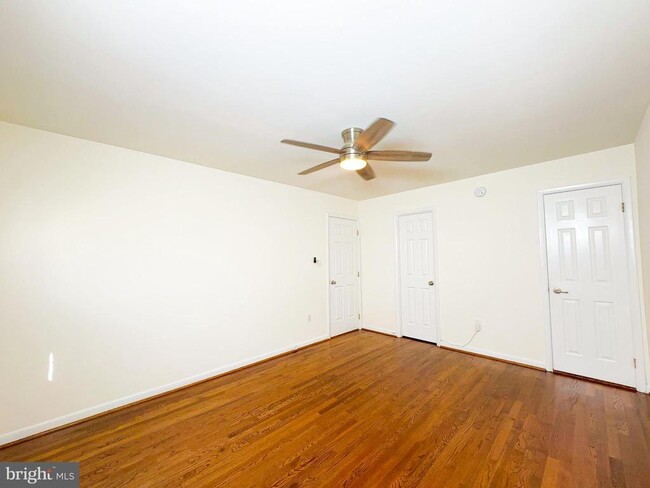 Building Photo - 6631 Auburn Ave