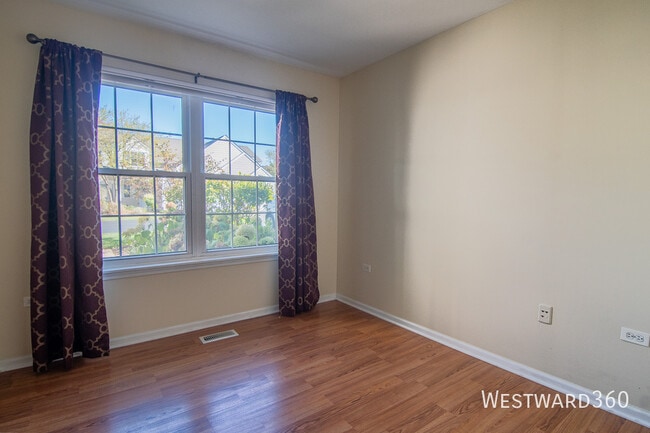 Building Photo - 2835 Rutland Cir