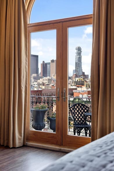 Building Photo - 263 Broome St