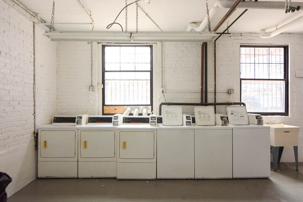 Building Photo - 4834 N Damen Ave