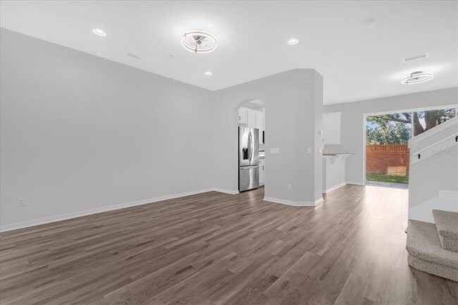 Building Photo - 9450 Silver Buttonwood St