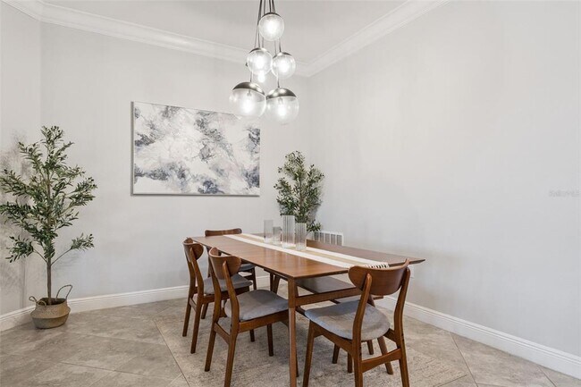 Building Photo - 10151 Henbury St