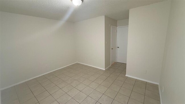Building Photo - 8210 Sam Rayburn Dr