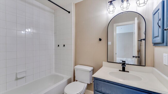 Building Photo - 15603 Twisting Springs Dr