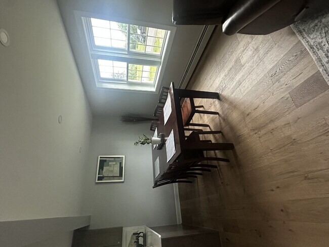 Building Photo - Furnished 3-Bedroom Single-Family Home in West Falls