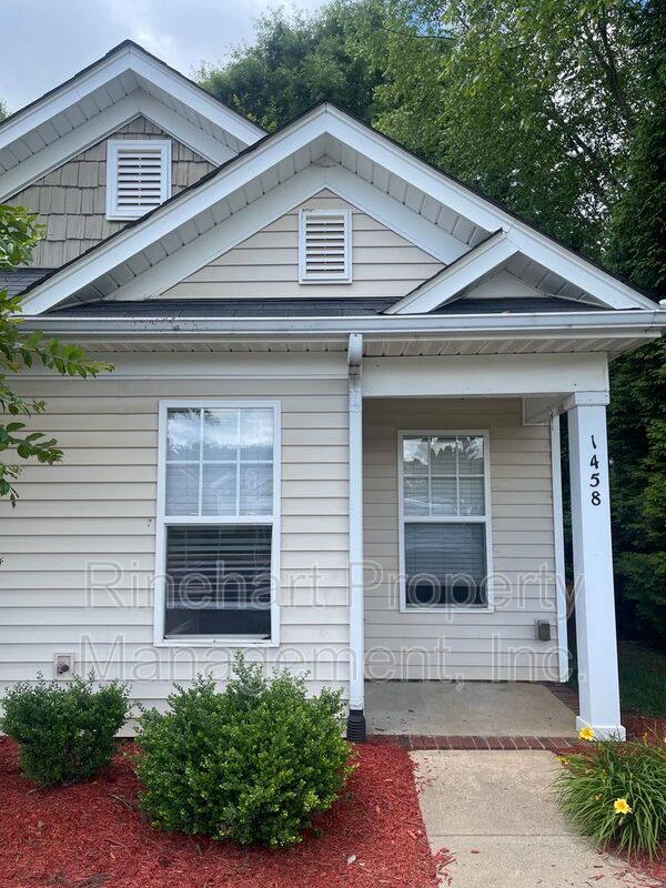 Building Photo - 1458 Harpers Inlet Dr