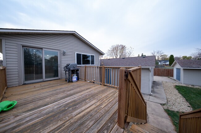 Building Photo - 15635 Hallmark Path