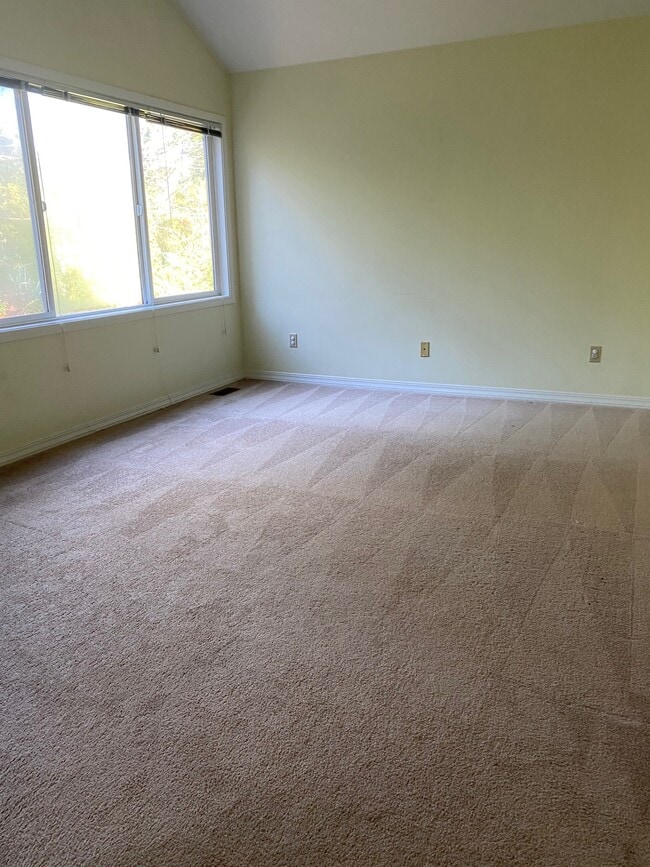 Building Photo - 7323 Old Redmond Rd