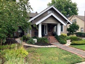 Building Photo - 1 Bedroom Bungalow in Downtown Eugene