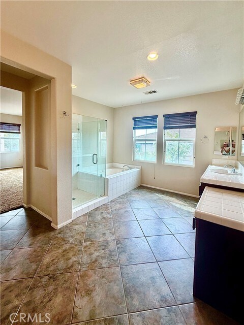 Building Photo - 45535 Seagull Way