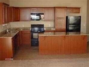 Building Photo - 637 N Longfellow Ln