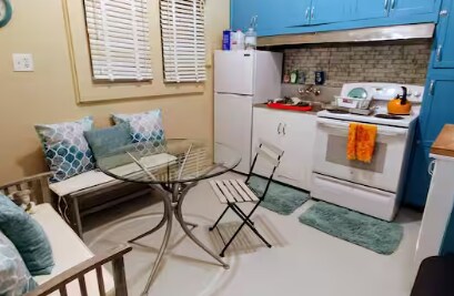 Building Photo - 60 Ruth Way Rd