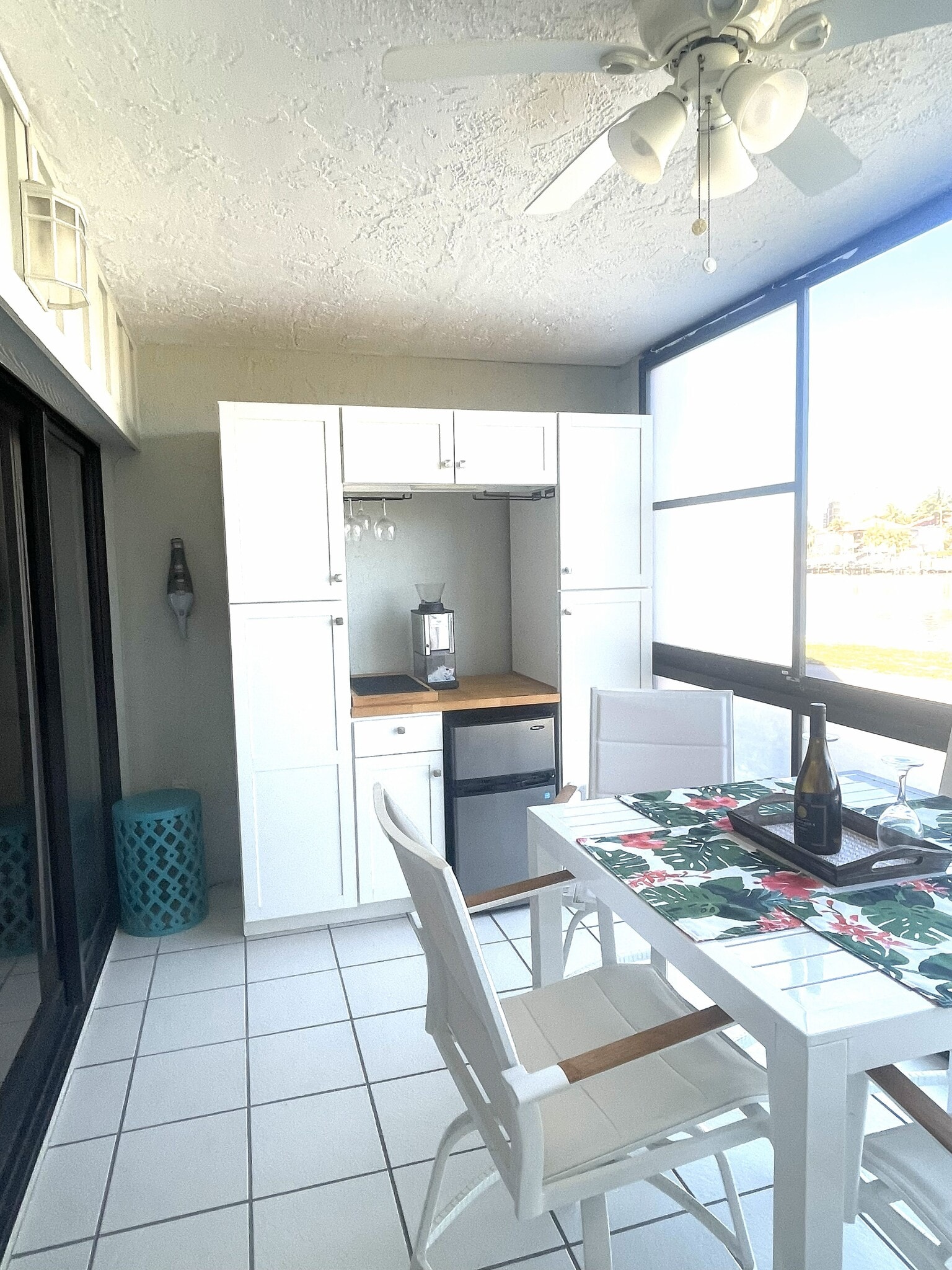 Building Photo - 3160 Matecumbe Key Rd