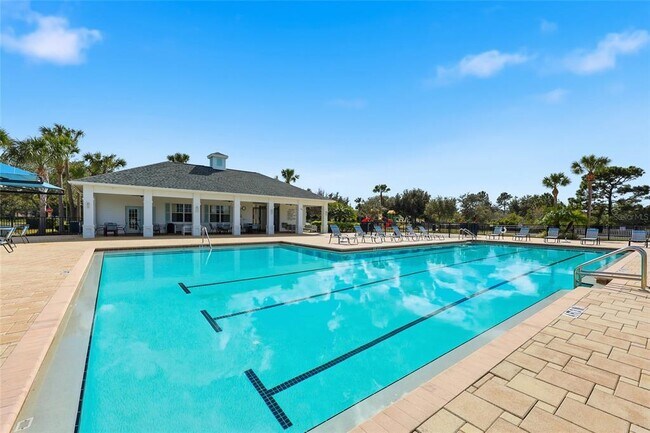 Building Photo - 32992 Major Oak Dr