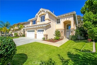 Building Photo - 920 Rio Lindo