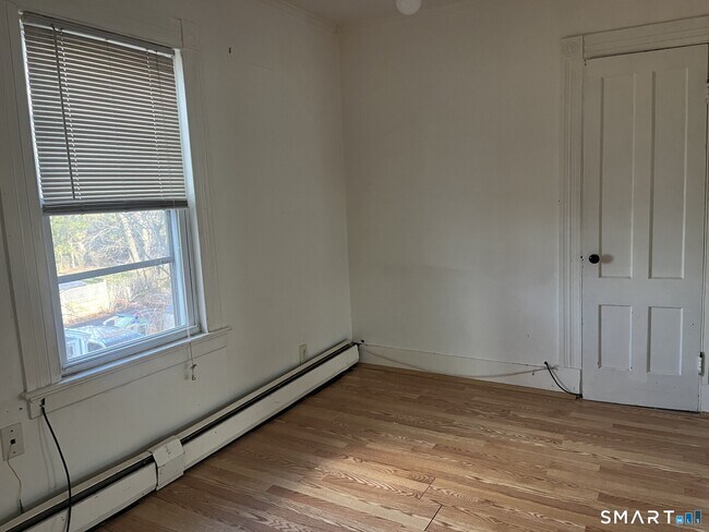 Building Photo - 128 S Whittlesey Ave