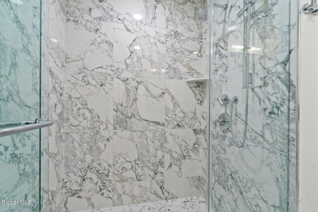 Building Photo - 19 Washington St