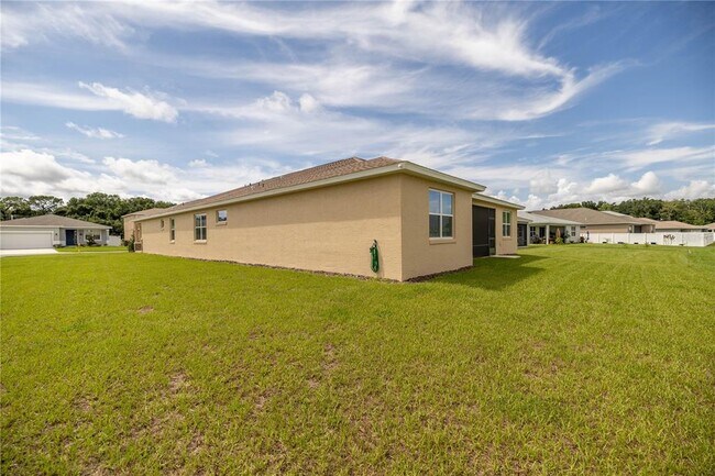 Building Photo - 5711 SW 78th Ave Rd