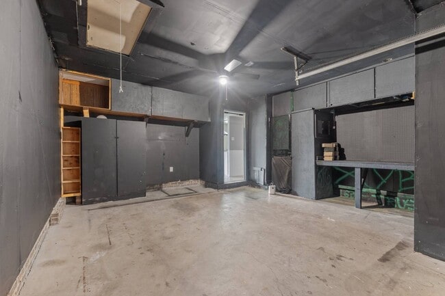 Building Photo - 3079 Cricket Rd