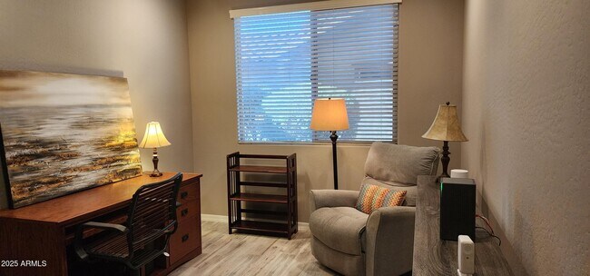 Building Photo - 27244 W Potter Dr