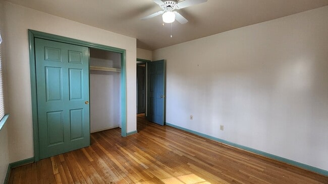 Building Photo - 209 Lorac Rd