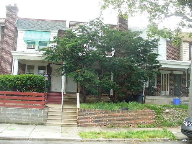 Building Photo - 5143 Akron St