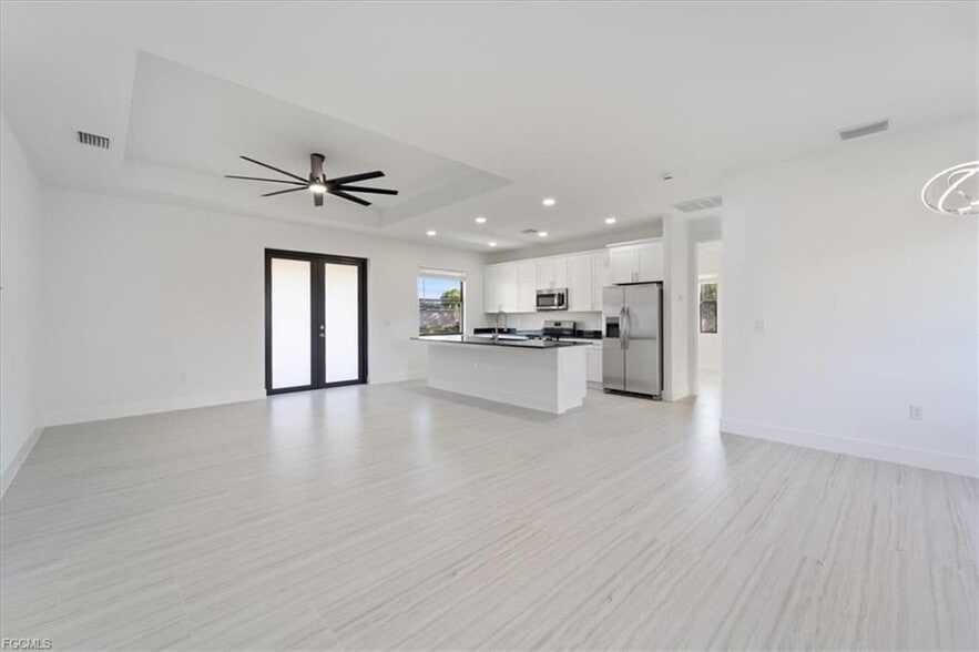 Building Photo - 5306 Lee St