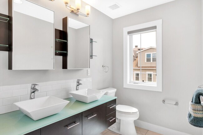 Building Photo - 3433 Ligonier St