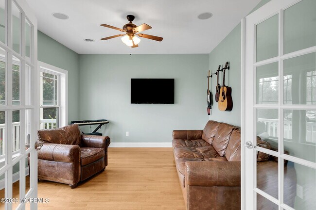 Building Photo - 3 Monmouth Pl