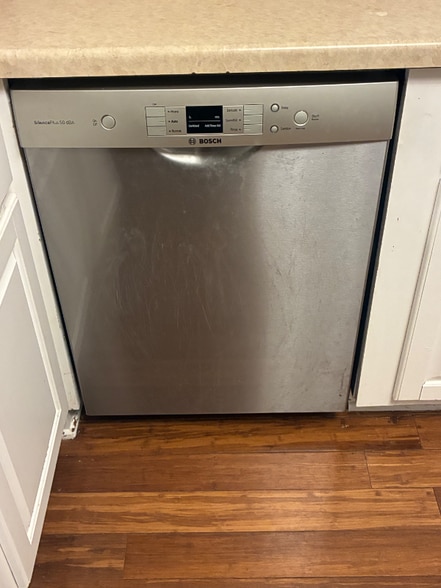 Building Photo - W649 Hillview Dr