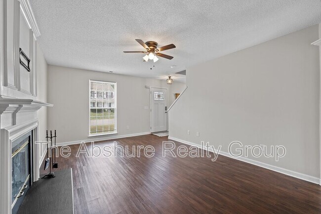 Building Photo - 5216 Carriage Pine Dr