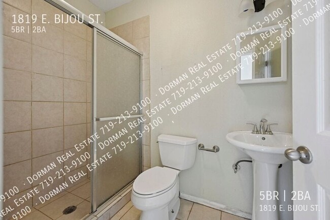 Building Photo - 1819 E Bijou St