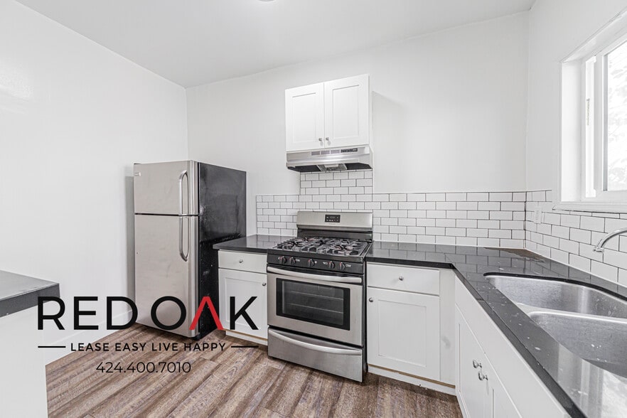 Building Photo - 859 S New Hampshire Ave