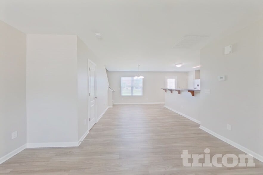 Building Photo - 528 Gentle Breeze Ln