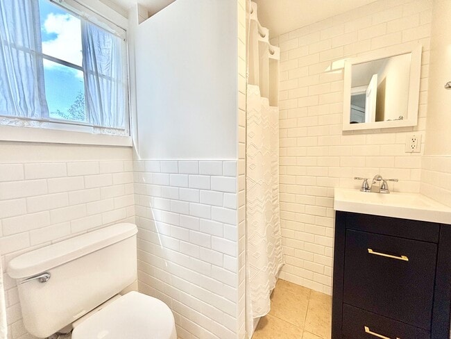 Building Photo - Charming Cottage Retreat – 1 Bed / 1 Bath ...